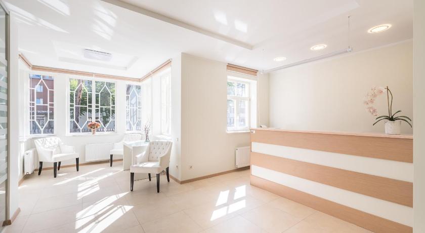 Black Pearl Apartments photo