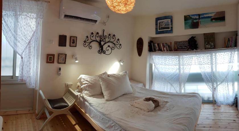 Studio Apt Great Location Heart of Downtown District — Hotel in Haifa