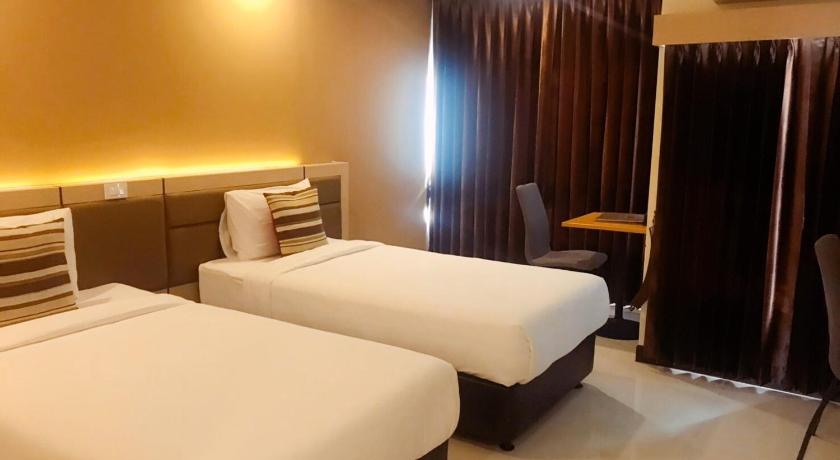 Image of Deluxe Twin Room 0