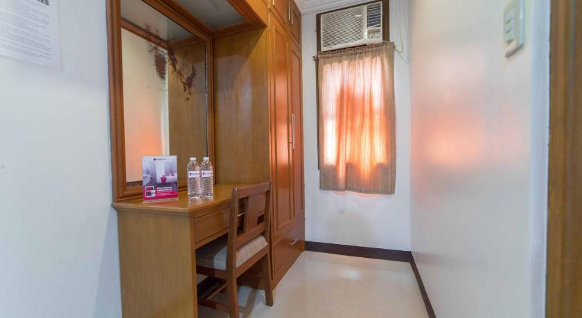 Image of Standard Twin Room 11