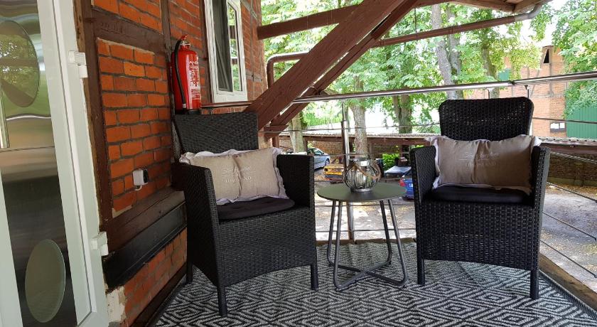 Große, helle Ferienwohnung mit 2 Balkonen auf dem Bauernhof in der Luneburger Heide photo