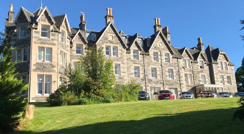 Ben Wyvis Hotel photo