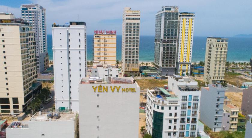 a city with tall buildings and tall buildings, Yen Vy Hotel & Apartment in Da Nang