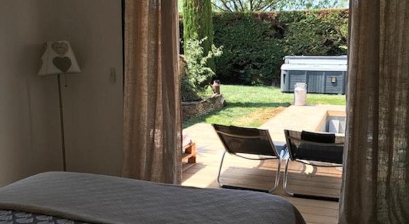 Guest House Olivades photo