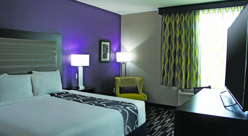 La Quinta Inn & Suites by Wyndham McAllen Convention Center