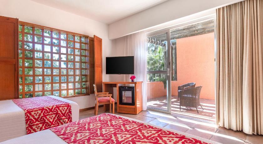 Image of Standard Double Suite 3