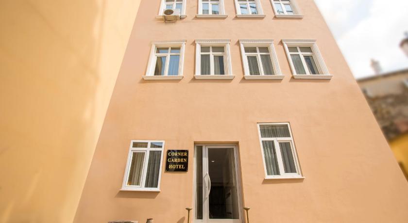 Corner Garden Hotel - image 3