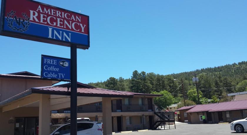 American Regency Inn photo