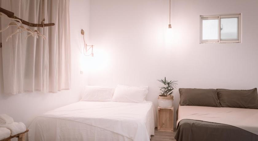 Image of Deluxe Triple Room 3