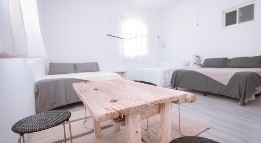 Image of Deluxe Triple Room 7