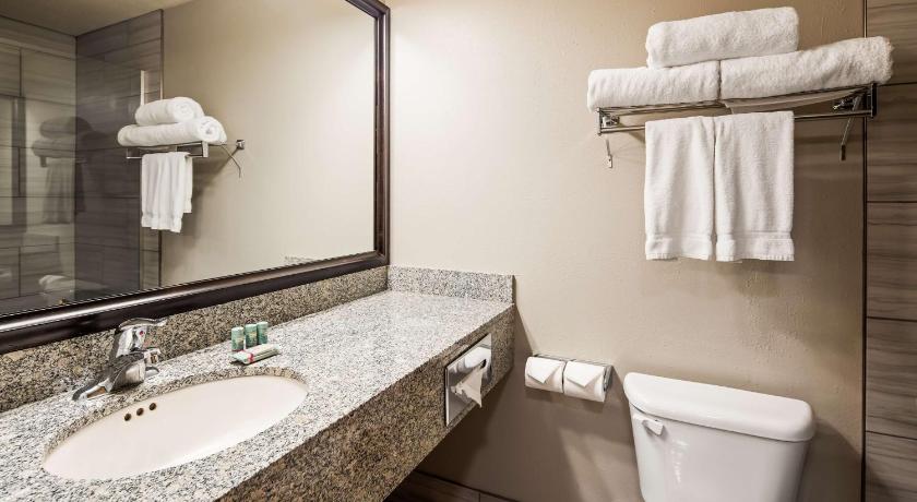 Best Western Sawtooth Inn and Suites