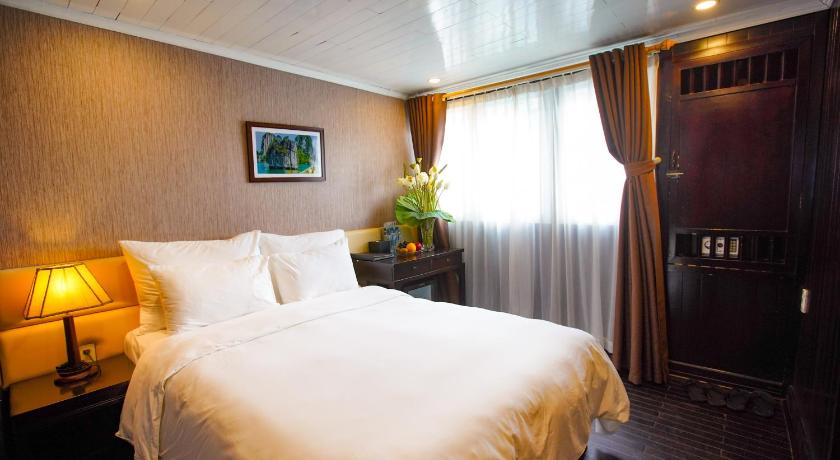 Halong Paloma Cruise photo