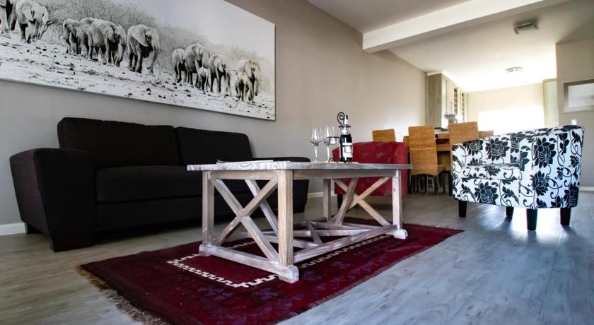 Bismarck Ecke Self Catering Apartment Prezzi Foto