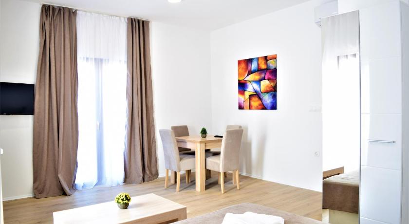 Martinovic Rooms — Hotel in Budva