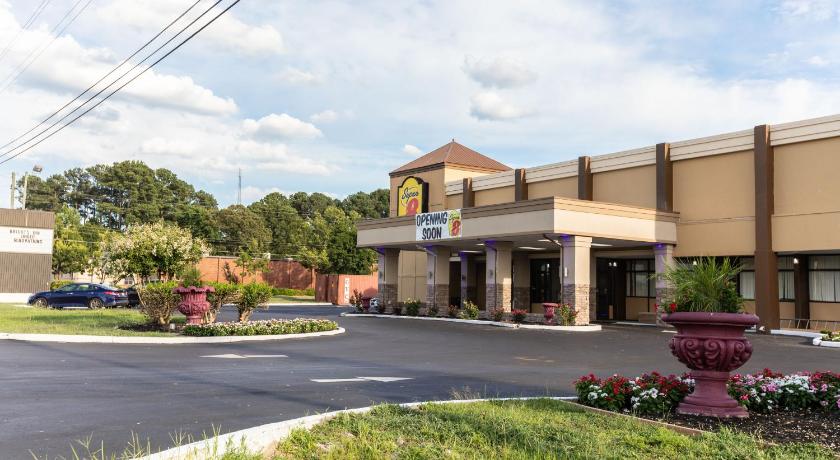 Super 8 by Wyndham Goldsboro