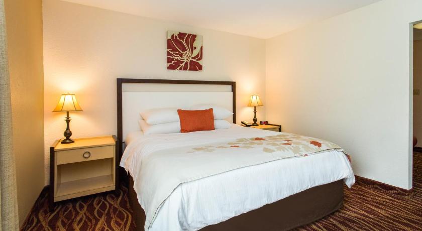 Hawthorn Suites by Wyndham Allentown-Fogelsville photo