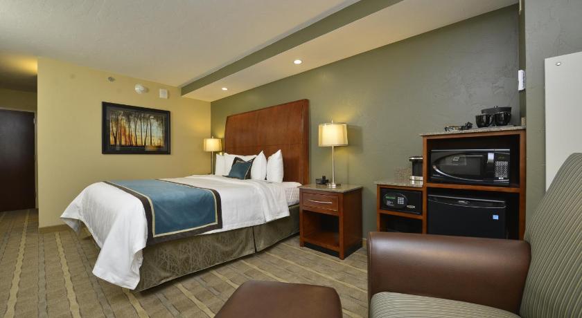 Best Western Premier Waterfront Hotel & Convention Center