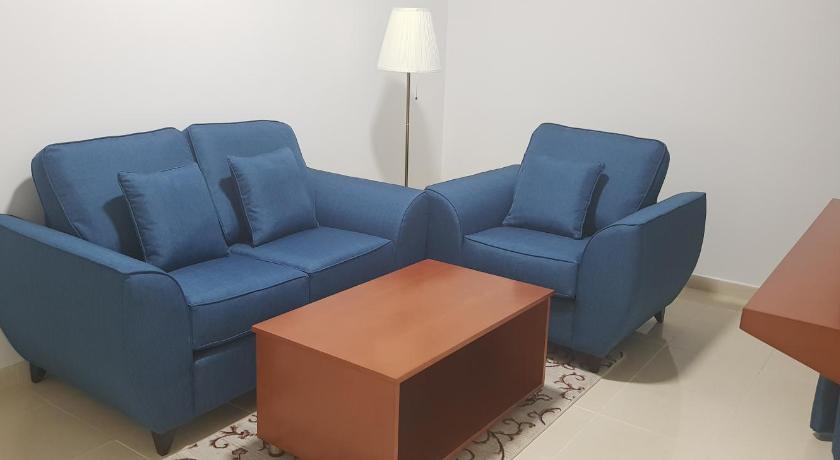 Image of 1 Bedroom Suite with Parking 12