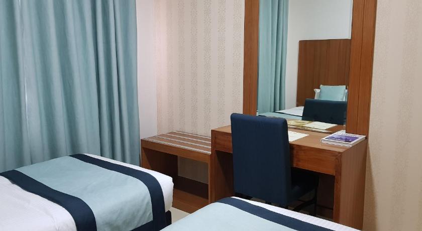 Image of 1 Bedroom Suite with Parking 8