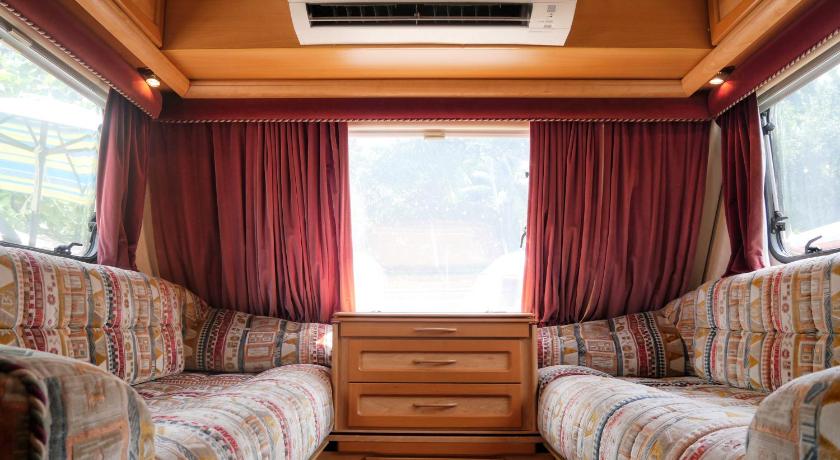 Image of Quadruple Room with Sea View 1