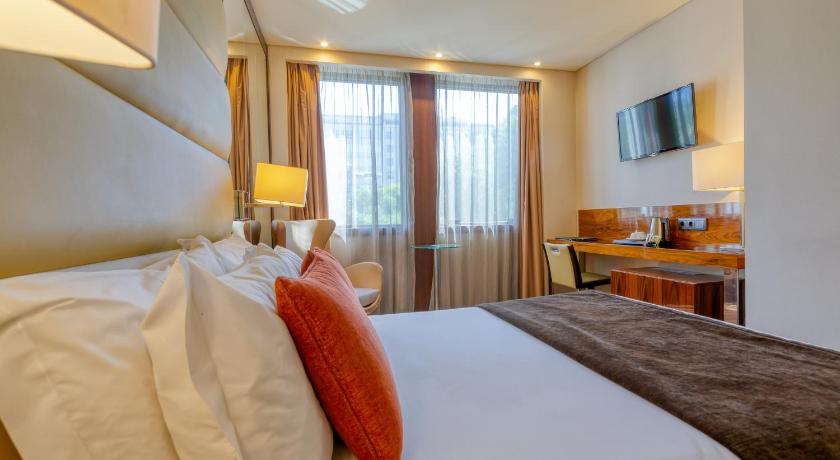 Image of Superior Double Room 9