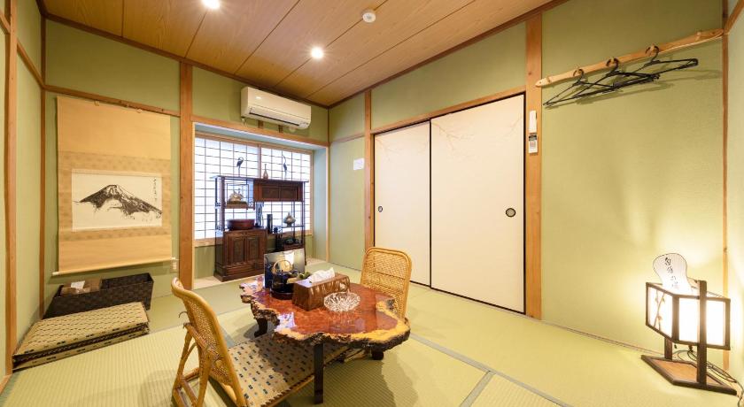 HTI 白樺の宿 清水 大阪 上本町 谷町九丁目 photo