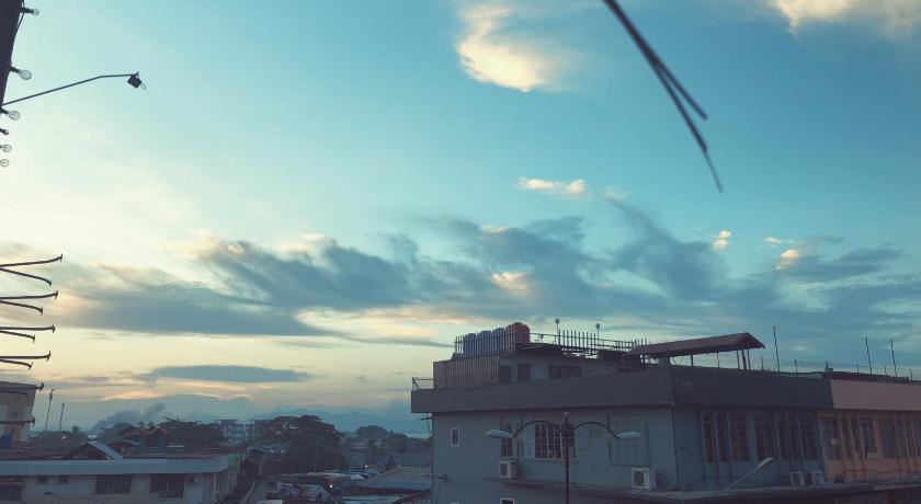 セムポルナ Zero Gravity Homestay 零重力民宿 3つ星 ゲストハウス ロビー