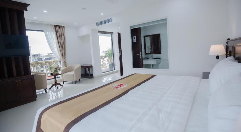 Image of Junior Suite with Ocean View 3