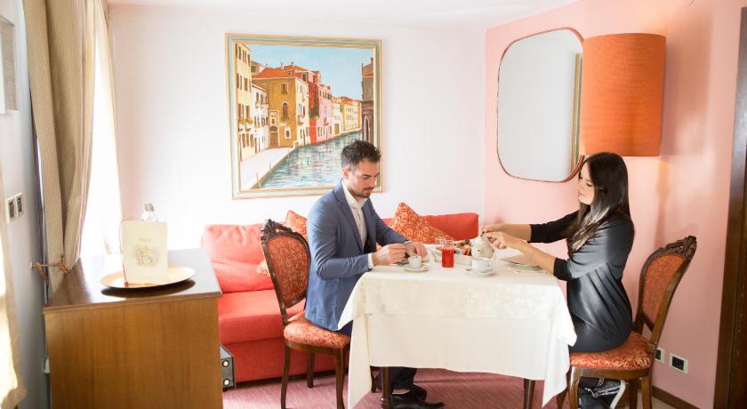 Villa Ducale Hotel & Ristorante photo