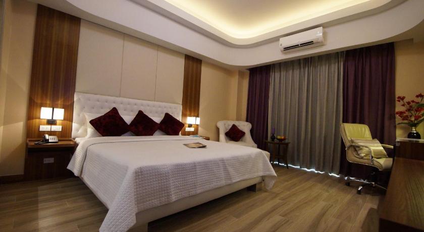 Image of Executive Plus Room 3