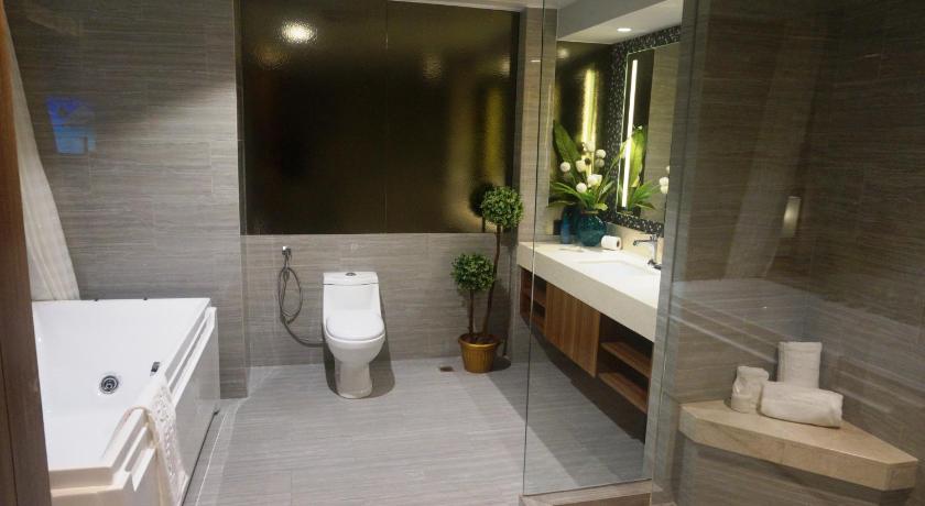 Image of Ocean View Jacuzzi Room 5