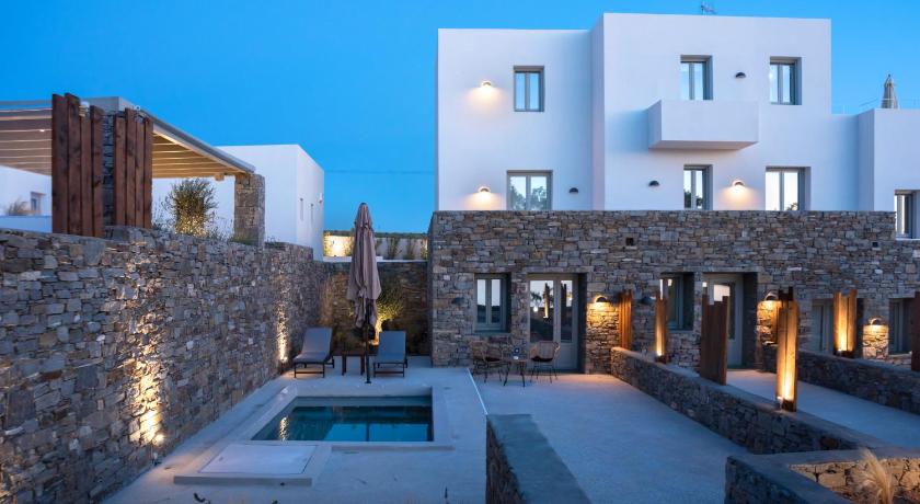 Paros Comfy Suites