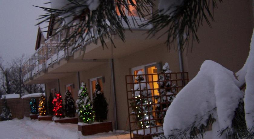 ノヴェ・グトキー Nowe Guty Fun 3つ星 ゲストハウス 施設