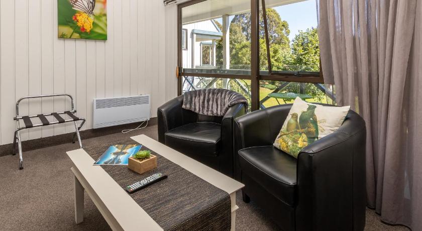 Image of Superior King Studio 12