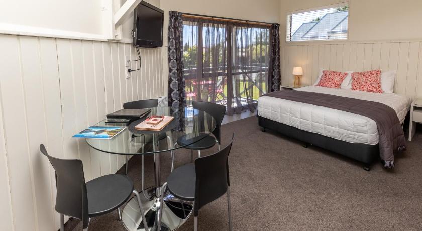 Image of One-Bedroom Apartment 6