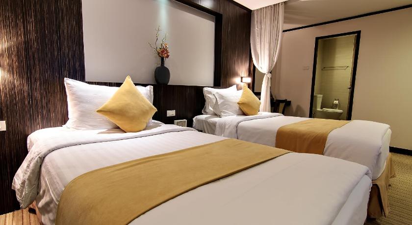 Image of Family 2 Queen Beds 1