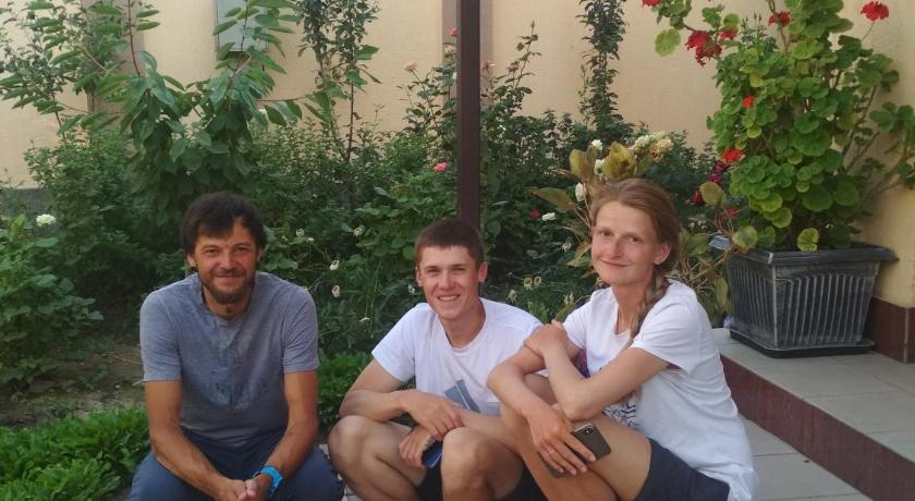 MEDI Guest House photo