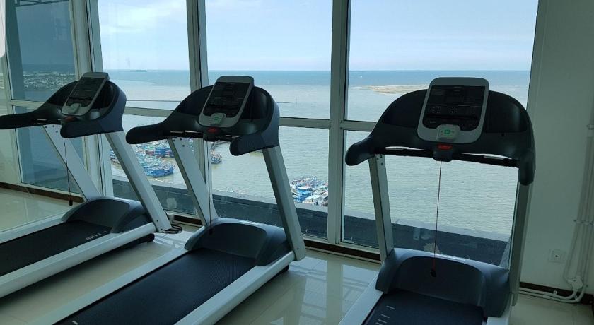 2 Bed Room Amazing Sea View Condo 80sqm Fast Internet photo