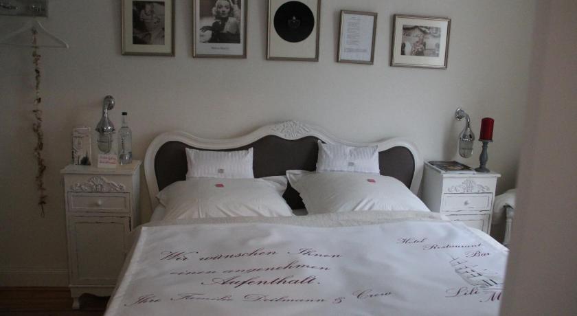 Image of Double Room 6