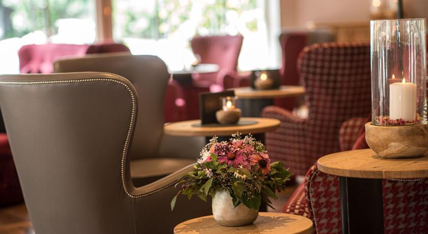 Romantik Hotel Oberwirt photo