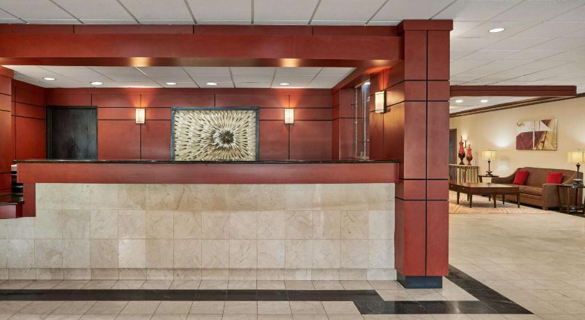 Best Western Plus Milwaukee Airport Hotel & Conference Center