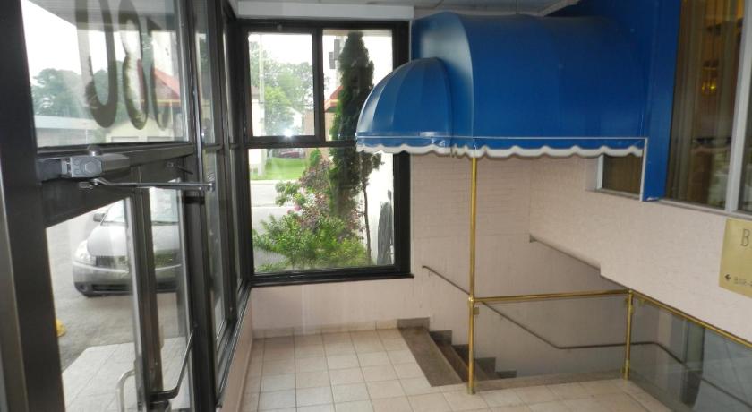 L'Auberge de l'Aeroport Inn photo