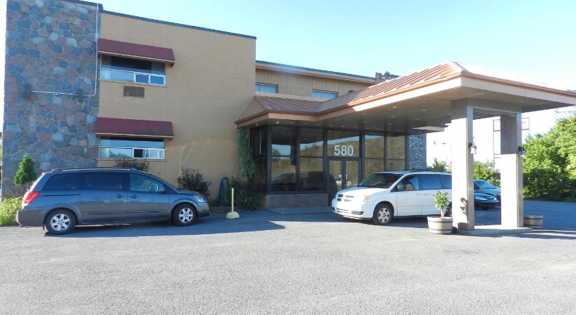 L'Auberge de l'Aeroport Inn photo