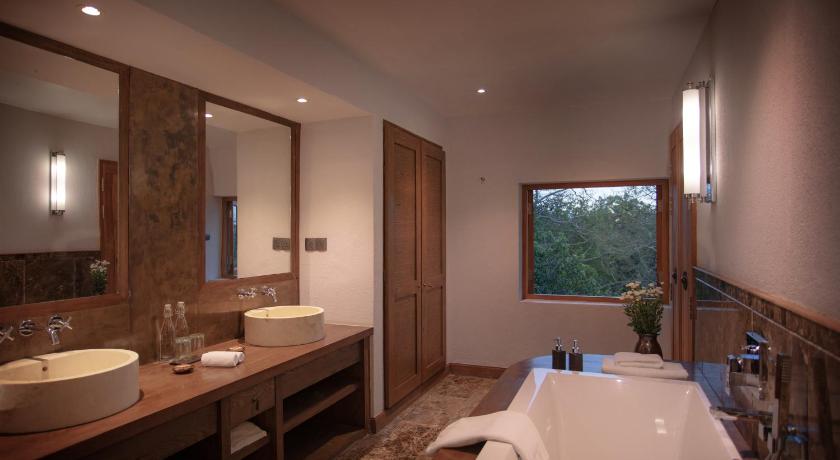Image of Abbey Suite 2