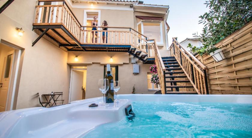 Levkosh Apartments at Lefkada's Heart — Hotel in Lefkada