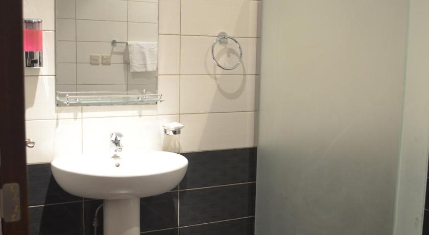 Al Juraisi Hotel Apartments photo