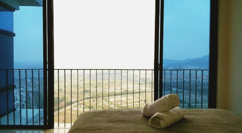Yamada Residence, Trefoil photo