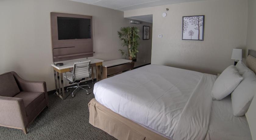 Baymont by Wyndham Shakopee photo