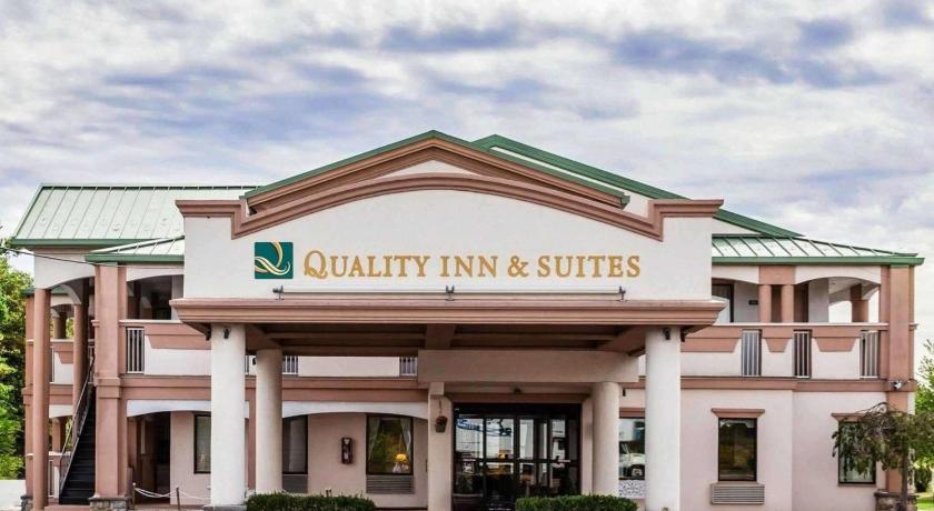 Quality Inn & Suites Quakertown-Allentown