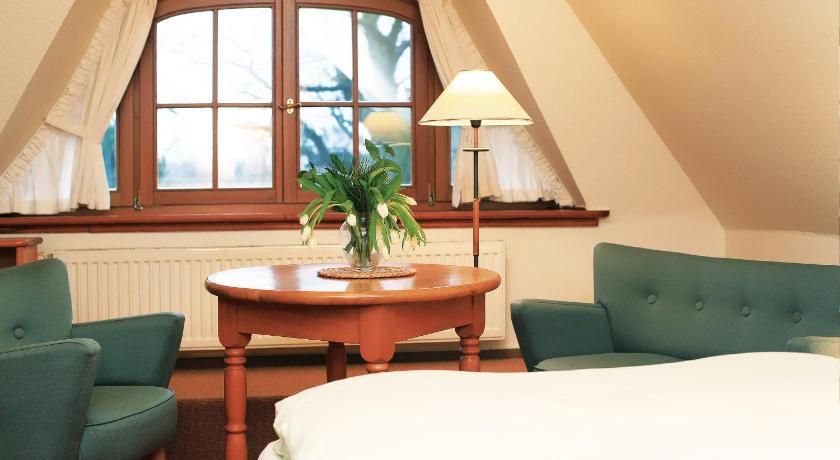 Landhaus Susewind Ahrenshoop Booking Deals Photos Reviews